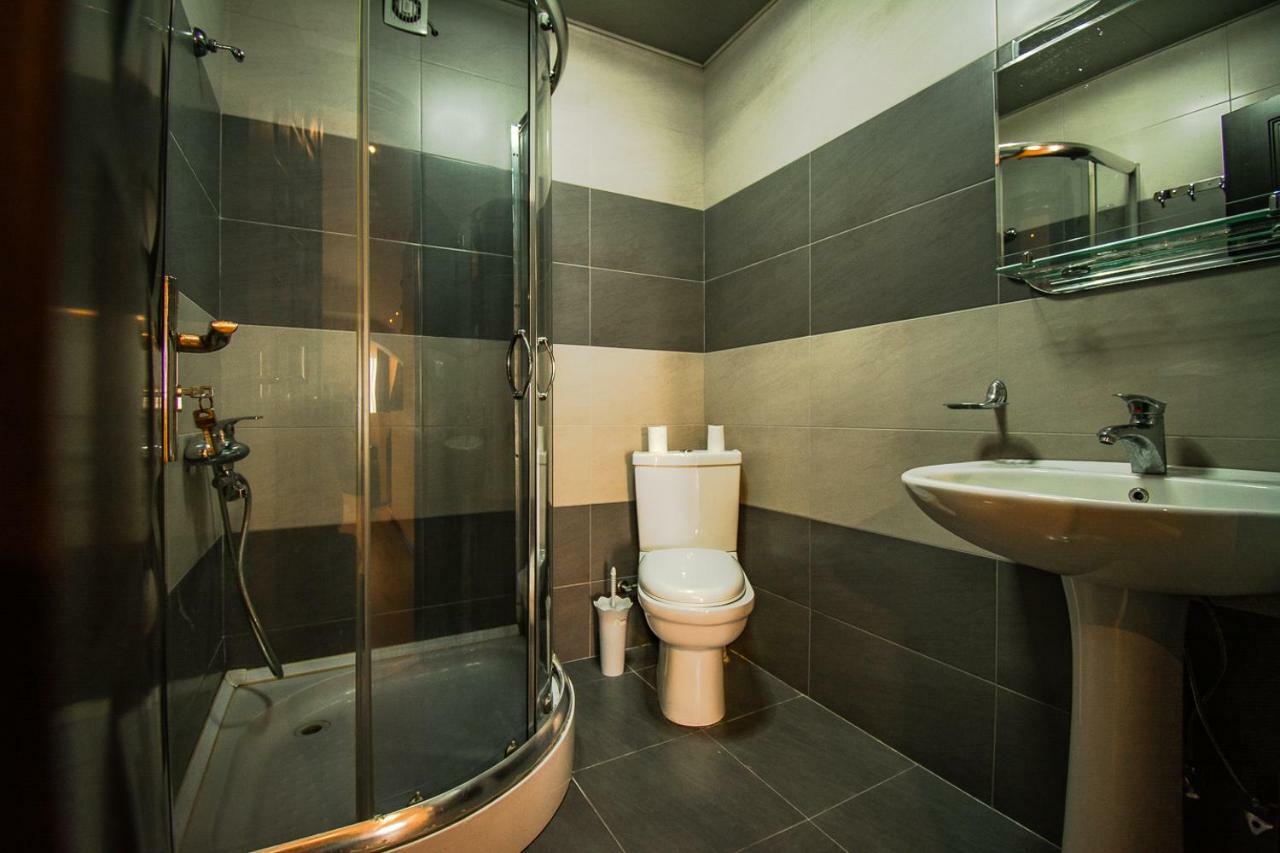 Daros Apartment バトゥーミ エクステリア 写真