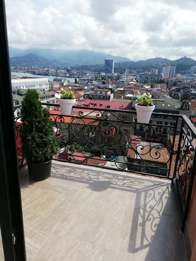 Daros Apartment バトゥーミ エクステリア 写真