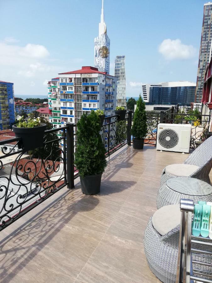 Daros Apartment バトゥーミ エクステリア 写真
